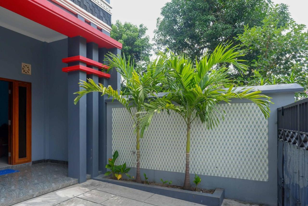 Reddoorz Syariah Near Monumen Jogja Kembali Kejayan Exterior foto